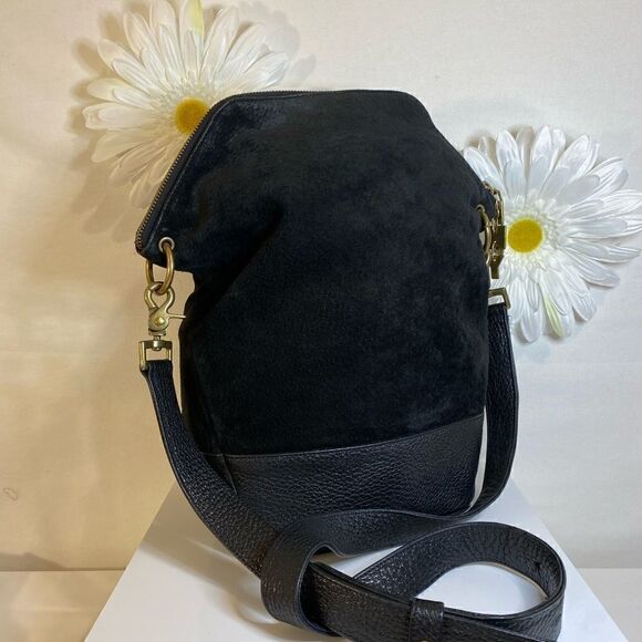 DKNY Slouch Bucket Bag   - Picture 3 of 8